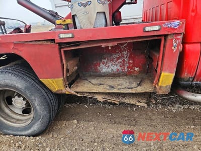 Zdjęcie 9 z 10 samochodu: 2007 CHEVROLET SILVERADO TOW TRUCK VIN:1GBJC39DX7E153571 - miniatura