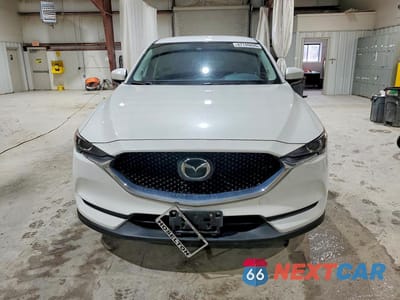 Piąte zdjęcie samochodu w środku: 2019 MAZDA CX-5 TOURING VIN:JM3KFBCM9K0602780 - miniatura