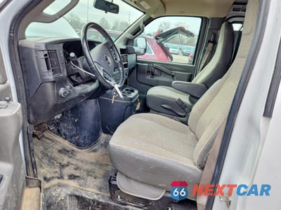 Zdjęcie 7 z 13 samochodu: 2023 GMC SAVANA G3500 VIN:1GTZ7HFP5P1102615 - miniatura