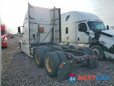 Trzecie zdjęcie samochodu z tyłu: 2011 VOLVO VN VNL VIN:4V4NC9EJXBN297601 - miniatura