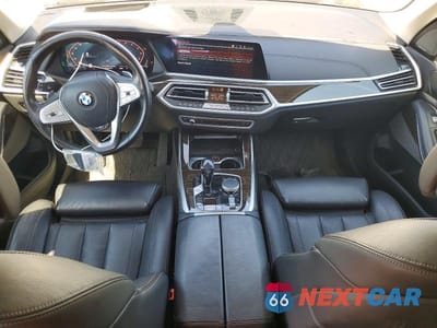Zdjęcie 8 z 13 samochodu: 2019 BMW X7 XDRIVE40I VIN:5UXCW2C50KL087333 - miniatura