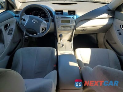 Zdjęcie 8 z 11 samochodu: 2011 TOYOTA CAMRY HYBRID BASE VIN:4T1BB3EK0BU140099 - miniatura