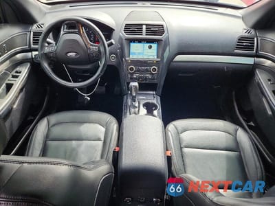 Zdjęcie 8 z 13 samochodu: 2018 FORD EXPLORER XLT VIN:1FM5K8D87JGC31917 - miniatura