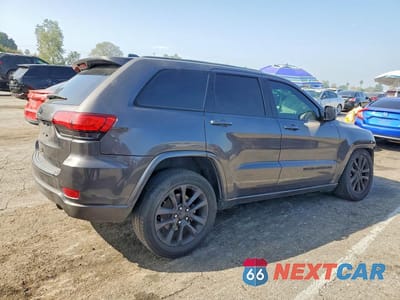 Trzecie zdjęcie samochodu z tyłu: 2020 JEEP GRAND CHEROKEE LAREDO VIN:1C4RJEAG6LC391316 - miniatura