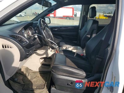 Zdjęcie 7 z 13 samochodu: 2019 DODGE GRAND CARAVAN SXT VIN:2C4RDGCG5KR786738 - miniatura