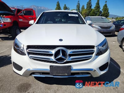 Piąte zdjęcie samochodu w środku: 2019 MERCEDES-BENZ GLC 300 VIN:WDC0G4JB0KF641663 - miniatura