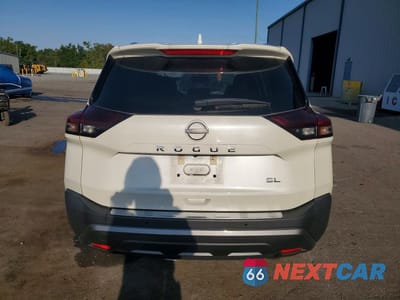 Zdjęcie 6 z 13 samochodu: 2023 NISSAN ROGUE SL VIN:5N1BT3CA2PC930914 - miniatura