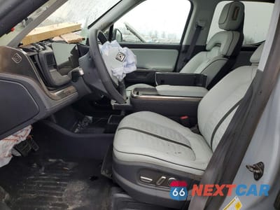 Zdjęcie 7 z 13 samochodu: 2025 RIVIAN R1T ADVENTURE VIN:7FCTGBAA0SN040168 - miniatura