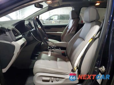 Zdjęcie 7 z 13 samochodu: 2019 HONDA ODYSSEY EXL VIN:5FNRL6H70KB082769 - miniatura