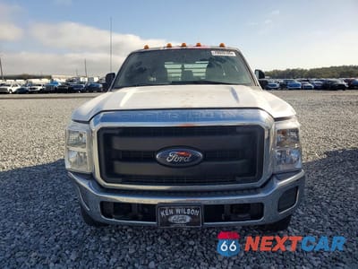 Piąte zdjęcie samochodu w środku: 2016 FORD F350 SUPER DUTY FLATBED TRUCK VIN:1FD8W3HT4GEC90463 - miniatura