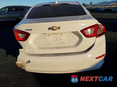 Zdjęcie 6 z 13 samochodu: 2018 CHEVROLET CRUZE LT VIN:1G1BE5SM9J7192253 - miniatura
