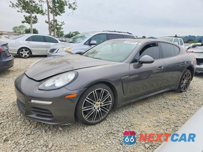 2015 PORSCHE PANAMERA 2 WP0AA2A7XFL005562 - główne zdjęcie licytacji z USA - miniatura