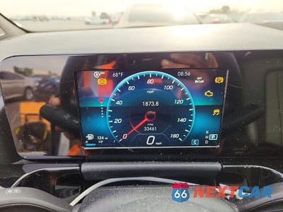 Zdjęcie 9 z 12 samochodu: 2021 MERCEDES-BENZ GLA 250 4MATIC VIN:W1N4N4HBXMJ251214 - miniatura