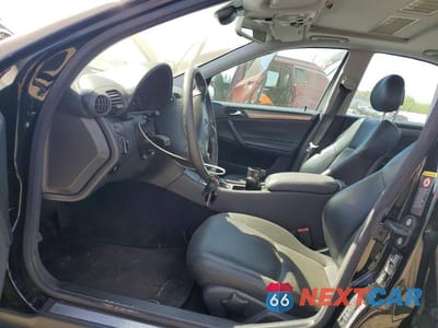 Zdjęcie 7 z 12 samochodu: 2003 MERCEDES-BENZ C 230K SPORT SEDAN VIN:WDBRF40J43F399789 - miniatura