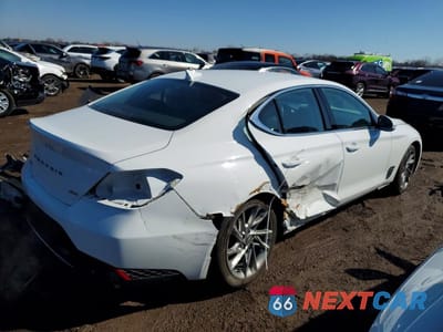 Trzecie zdjęcie samochodu z tyłu: 2022 GENESIS G70 2.0T VIN:KMTG34TA2NU086804 - miniatura