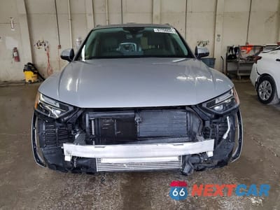 Piąte zdjęcie samochodu w środku: 2021 AUDI Q5 PREMIUM PLUS VIN:WA1BAAFY3M2117178 - miniatura