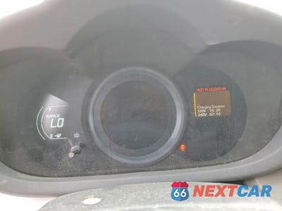 Zdjęcie 9 z 12 samochodu: 2014 TOYOTA RAV4 EV BASE VIN:2T3YL4DV6EW002474 - miniatura