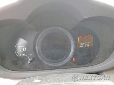 Zdjęcie 9 z 12 samochodu: 2014 TOYOTA RAV4 EV BASE VIN:2T3YL4DV6EW002474 - miniatura