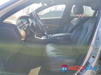 Zdjęcie 7 z 11 samochodu: 2015 MERCEDES-BENZ S 550 4MATIC VIN:WDDUG8FB5FA160436 - miniatura