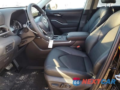Zdjęcie 7 z 13 samochodu: 2026 TOYOTA HIGHLANDER XLE VIN:5TDKDRBH7TS605493 - miniatura