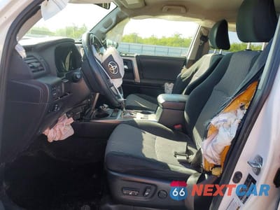 Zdjęcie 7 z 13 samochodu: 2016 TOYOTA 4RUNNER SR5 VIN:JTEBU5JR9G5396557 - miniatura
