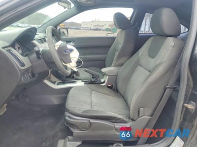 Zdjęcie 7 z 11 samochodu: 2008 FORD FOCUS SE VIN:1FAHP33N18W276712 - miniatura