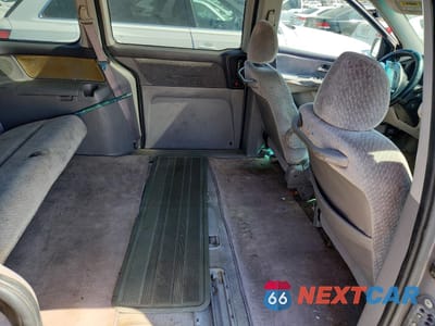 Zdjęcie 11 z 14 samochodu: 2000 HONDA ODYSSEY VIN:2HKRL1855YH552113 - miniatura