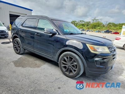 Czwarte zdjęcie samochodu z boku: 2018 FORD EXPLORER XLT VIN:1FM5K7D82JGC64382 - miniatura