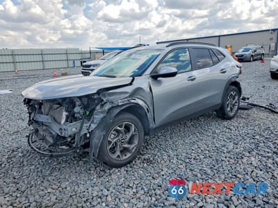 2025 CHEVROLET TRAX 1LT KL77LHEP9SC143019 - główne zdjęcie licytacji z USA - miniatura