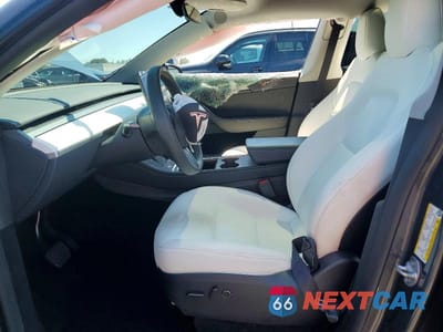Zdjęcie 7 z 13 samochodu: 2023 TESLA MODEL Y VIN:7SAYGDEE7PA141475 - miniatura