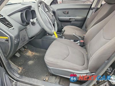 Zdjęcie 7 z 13 samochodu: 2012 KIA SOUL BASE VIN:KNDJT2A57C7447762 - miniatura