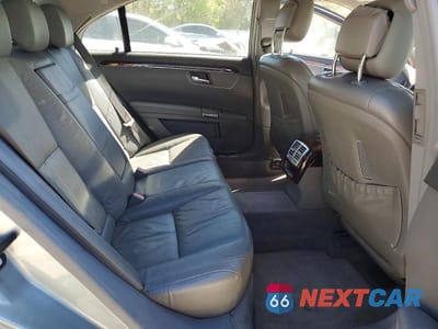 Zdjęcie 10 z 11 samochodu: 2008 MERCEDES-BENZ S 550 VIN:WDDNG71X48A184389 - miniatura