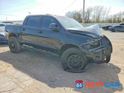 Czwarte zdjęcie samochodu z boku: 2011 TOYOTA TUNDRA LIMITED VIN:5TFHW5F10BX199995 - miniatura