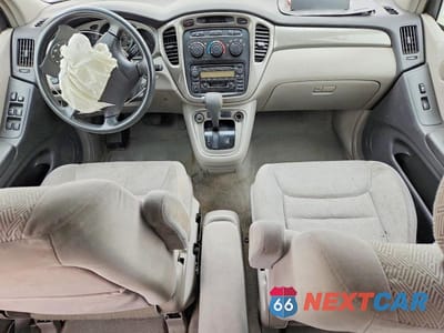 Zdjęcie 8 z 13 samochodu: 2001 TOYOTA HIGHLANDER BASE VIN:JTEHF21A010038104 - miniatura