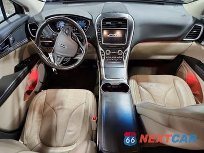 Zdjęcie 8 z 13 samochodu: 2016 LINCOLN MKX RESERVE VIN:2LMTJ8LR1GBL43556 - miniatura