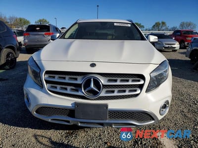 Piąte zdjęcie samochodu w środku: 2020 MERCEDES-BENZ GLA 250 4MATIC VIN:WDCTG4GB2LJ651260 - miniatura