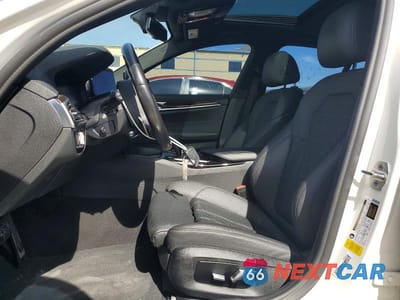 Zdjęcie 7 z 11 samochodu: 2021 BMW 530 I VIN:WBA53BH07MCF50698 - miniatura