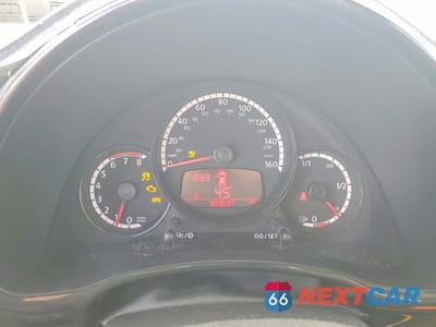 Zdjęcie 9 z 13 samochodu: 2016 VOLKSWAGEN BEETLE 1.8T VIN:3VWF17AT8GM609737 - miniatura