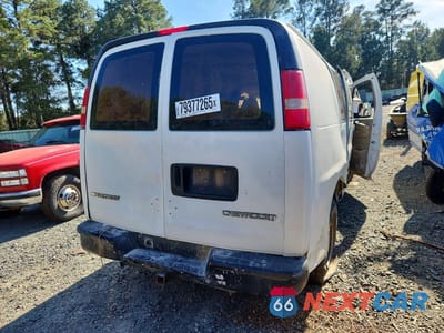 Trzecie zdjęcie samochodu z tyłu: 2006 CHEVROLET EXPRESS 2500 DELIVERY VAN VIN:1GCGG25V661187547 - miniatura