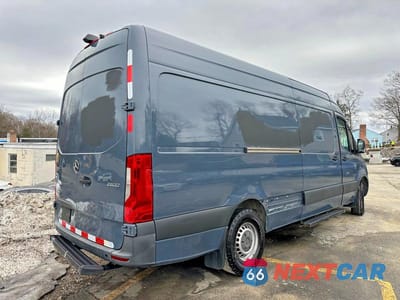 Trzecie zdjęcie samochodu z tyłu: 2019 MERCEDES-BENZ SPRINTER 2500 VIN:WD4PF1CD8KP131565 - miniatura