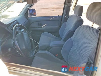 Zdjęcie 7 z 11 samochodu: 1996 TOYOTA 4RUNNER SR5 VIN:JT3HN86R7T0030548 - miniatura