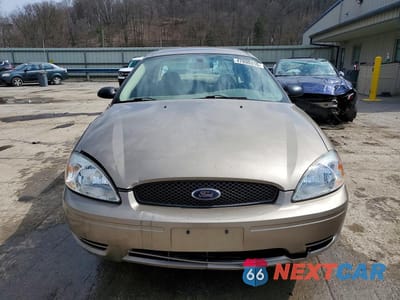 Piąte zdjęcie samochodu w środku: 2005 FORD TAURUS SE VIN:1FAFP53245A174595 - miniatura