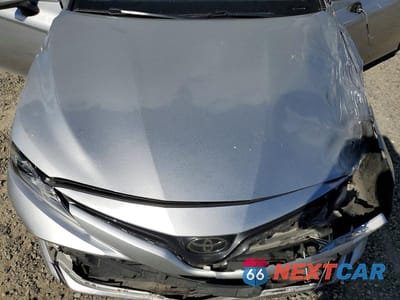 Zdjęcie 11 z 13 samochodu: 2018 TOYOTA CAMRY LE VIN:4T1B11HK9JU604881 - miniatura