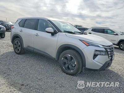 Czwarte zdjęcie samochodu z boku: 2025 NISSAN ROGUE SV VIN:JN8BT3BB0SW421964 - miniatura
