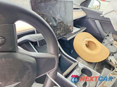 Zdjęcie 9 z 11 samochodu: 2020 TESLA MODEL Y VIN:5YJYGDEE5LF059285 - miniatura