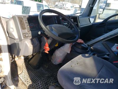 Zdjęcie 8 z 13 samochodu: 2019 ISUZU NPR HD VIN:54DC4W1B5KS806326 - miniatura