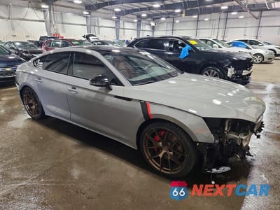 Czwarte zdjęcie samochodu z boku: 2022 AUDI S5 PREMIUM PLUS VIN:WAUC4CF5XNA011978 - miniatura