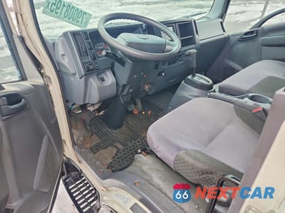 Zdjęcie 8 z 13 samochodu: 2015 ISUZU NPR HD DELIVERY TRUCK VIN:54DC4W1B1FS808211 - miniatura