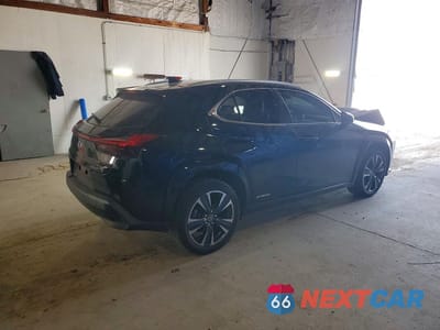 Trzecie zdjęcie samochodu z tyłu: 2022 LEXUS UX 250H BASE VIN:JTHP9JBH4N2058118 - miniatura