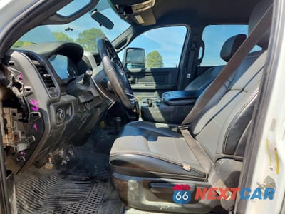 Zdjęcie 7 z 13 samochodu: 2024 DODGE RAM 2500 FLATBED TRUCK VIN:3C6UR5HL2RG125424 - miniatura